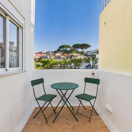 Apartman Cozy 1br W/ Ac, Terrace & Shared Garden - | By Airnest *