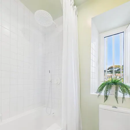 Cozy 1br W/ Ac, Terrace & Shared Garden - | By Airnest
